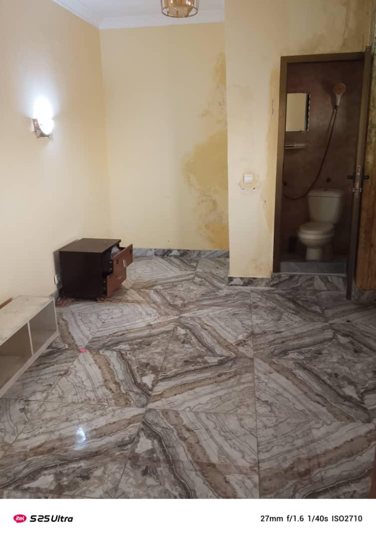 Appartement chambre salon à louer à Moungali- Brazzaville à Brazzaville