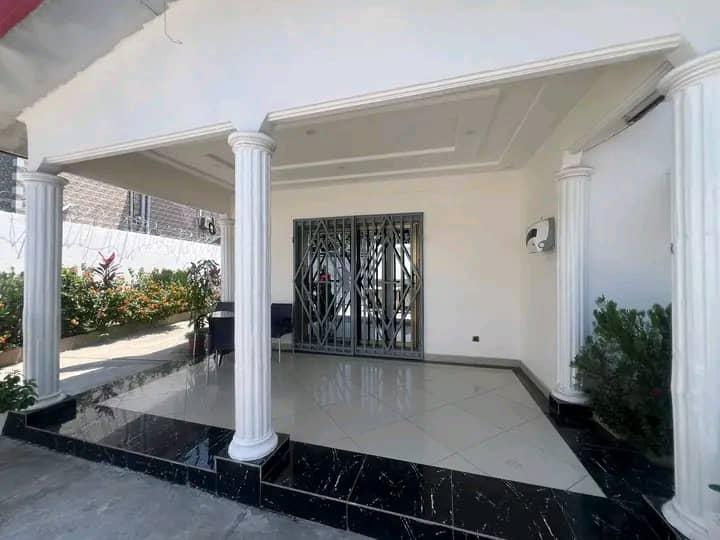 Villa de prestige à louer – Plateau des 15 ans, Brazzaville à Brazzaville