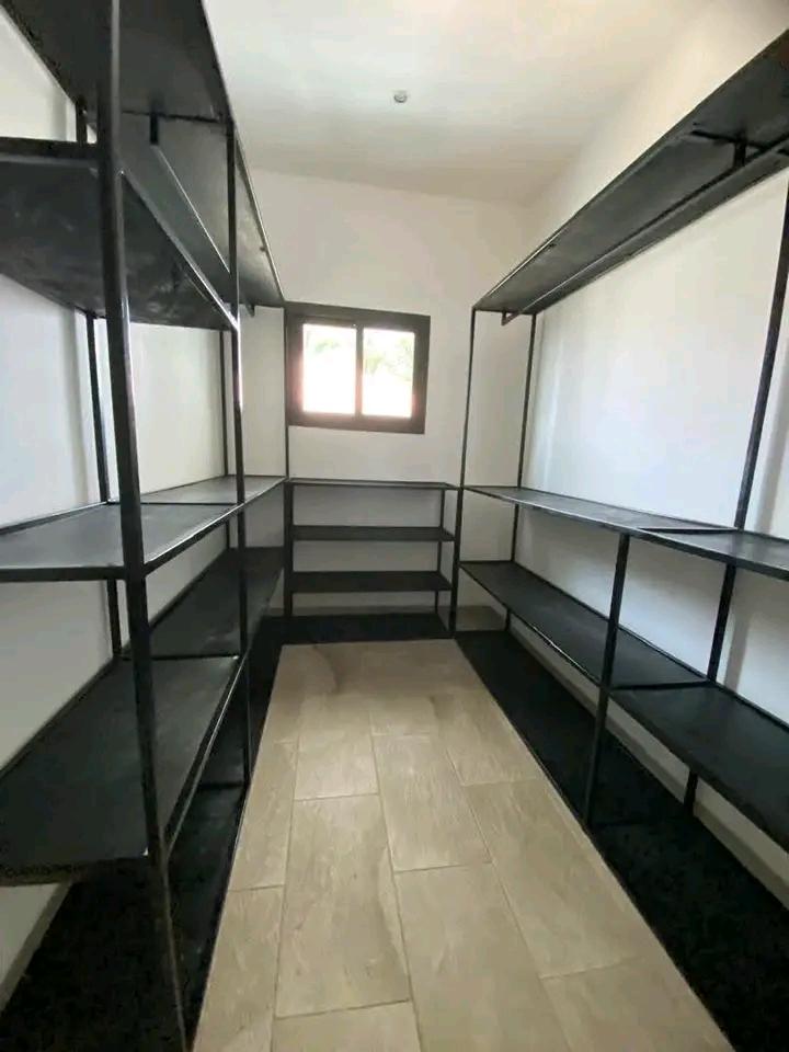 Somptueux Triplex avec Piscine à La Glacière à Brazzaville