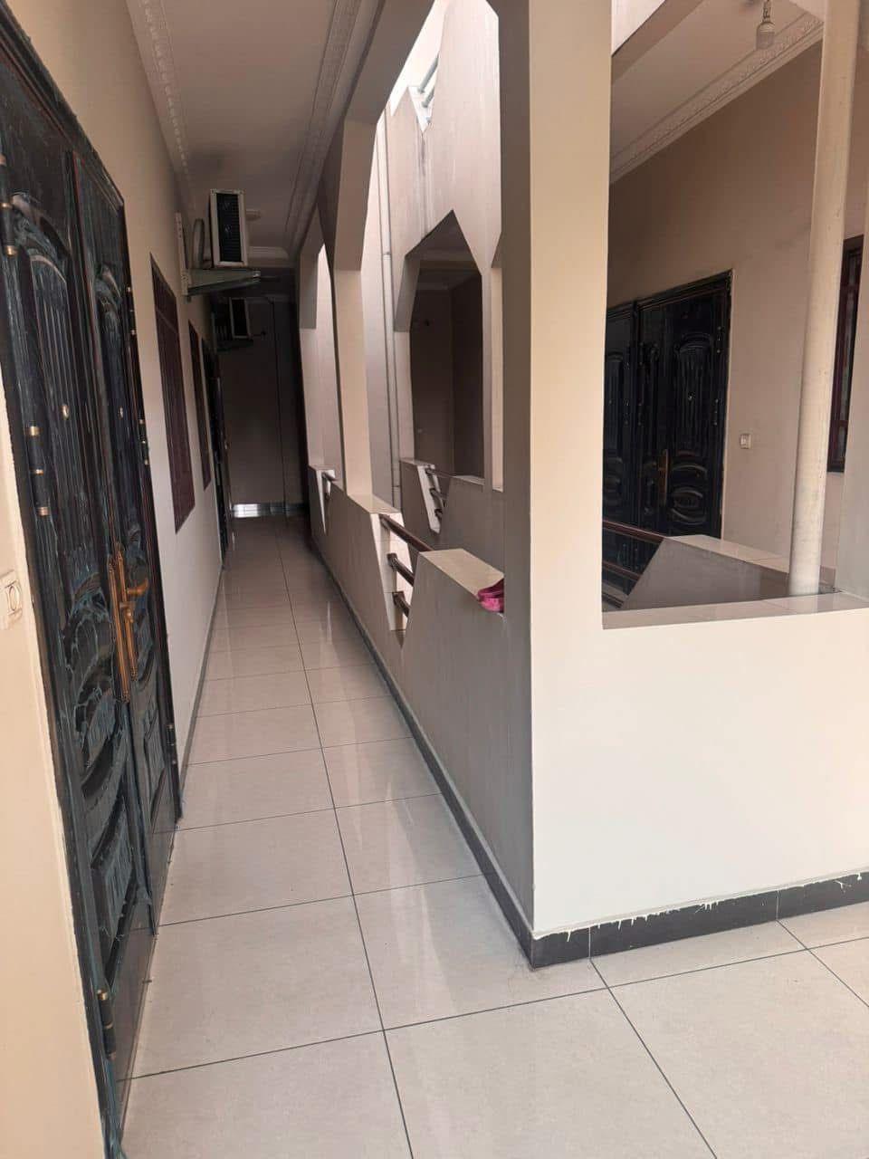 Superbe appartement neuf de 2 chambres à Moungali (axe goudronné) à Brazzaville