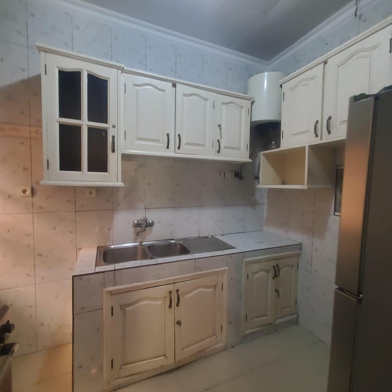 Maison moderne de 400 m² à vendre  à Brazzaville – Moukondo à Brazzaville